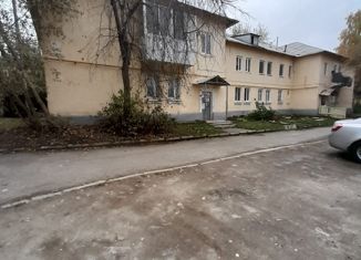 Продаю комнату, 75 м2, Екатеринбург, улица Лобкова, 76А, улица Лобкова