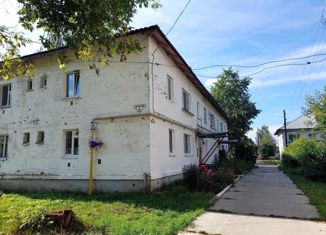 Продается трехкомнатная квартира, 48.7 м2, поселок Юго-Камский, улица Свердлова, 4