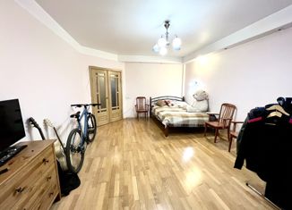 Продаю однокомнатную квартиру, 48.9 м2, Новосибирск, улица Кирова, 27/3, метро Октябрьская