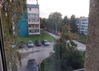 Продается 3-ком. квартира, 60.9 м2, Соликамск, улица Бабушкина, 15