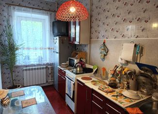 Продается 3-ком. квартира, 60 м2, Астраханская область, Звездная улица, 41