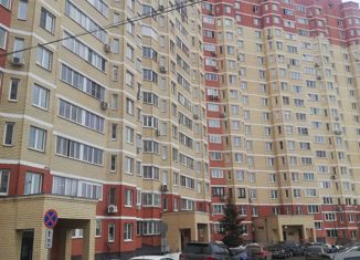 Продается 1-ком. квартира, 43 м2, Московский, 3-й микрорайон, 16