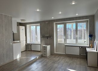 Трехкомнатная квартира на продажу, 55 м2, Санкт-Петербург, улица Шевченко, 30, улица Шевченко