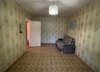 Продается 1-комнатная квартира, 32.5 м2, Челябинск, Солнечная улица, 28, Курчатовский район