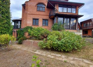 Продаю дом, 700 м2, деревня Голиково