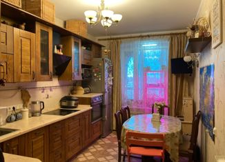 Продажа 2-комнатной квартиры, 80 м2, Санкт-Петербург, проспект Художников, 10к1, муниципальный округ Сосновское