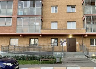 Продам однокомнатную квартиру, 48 м2, Иркутск, микрорайон Топкинский, 74