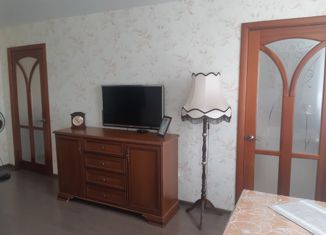 Продам 3-комнатную квартиру, 51.3 м2, рабочий посёлок Уральский, Набережная улица, 22