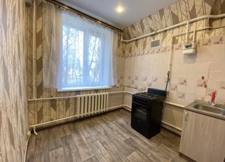 Продажа 3-ком. квартиры, 71 м2, Сланцы, улица Жуковского, 3