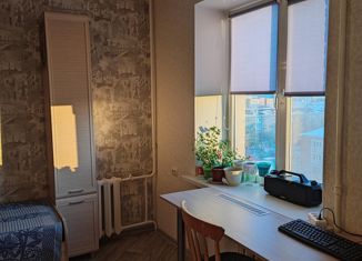 Продается 2-комнатная квартира, 45.3 м2, Магнитогорск, проспект Карла Маркса, 122