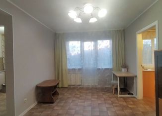 Продается 2-комнатная квартира, 45.1 м2, Приморский край, Русская улица, 33
