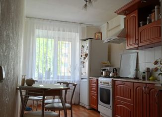 Продам четырехкомнатную квартиру, 77.6 м2, Лениногорск, Школьная улица, 9