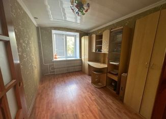 Продается 4-ком. квартира, 73 м2, Железногорск, улица Ленина, 58