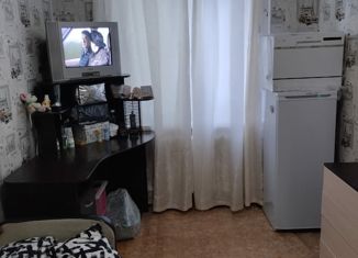 Продам 3-комнатную квартиру, 58.9 м2, Волосово, Гатчинское шоссе, 2