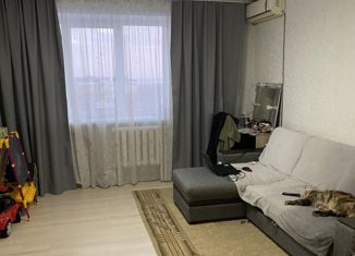 Продам 2-ком. квартиру, 54 м2, Хабаровский край, улица Морозова Павла Леонтьевича, 94