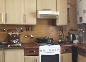 Продажа 3-ком. квартиры, 72 м2, Феодосия, Крымская улица, 31