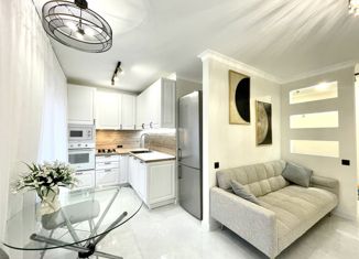 Продажа 3-ком. квартиры, 50.7 м2, Москва, Витебская улица, 8к1, Витебская улица