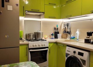 3-комнатная квартира на продажу, 54 м2, Ижевск, Молодёжная улица, 93, жилой район Аэропорт