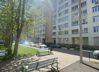 Продаю 2-ком. квартиру, 47.5 м2, Хотьково, улица Лихачева, 6