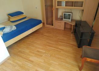 Продается однокомнатная квартира, 33.8 м2, Строитель, улица Победы, 10Е