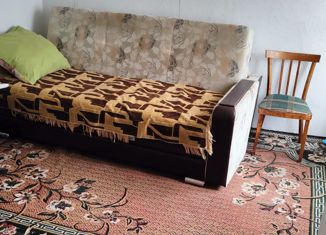 Продаю комнату, 52 м2, Кингисепп, Октябрьская улица, 4