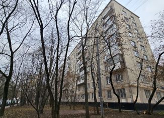 Продаю 3-комнатную квартиру, 58 м2, Москва, улица Маршала Василевского, 7к2, улица Маршала Василевского