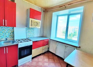 Продаю 1-ком. квартиру, 30 м2, Гай, Орская улица, 126