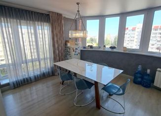 Продаю 3-ком. квартиру, 150 м2, Тольятти, проспект Степана Разина, 84