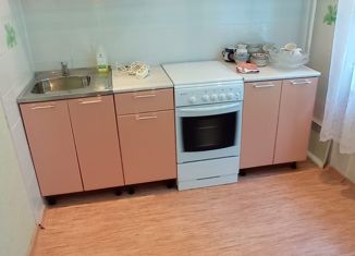 Продается 2-комнатная квартира, 50 м2, город Гай, Молодёжная улица, 81а