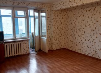 Продам 2-комнатную квартиру, 57 м2, Сосновоборск, улица Энтузиастов, 12
