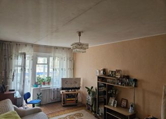 Продаю 2-ком. квартиру, 42.4 м2, Богданович, Партизанская улица, 24