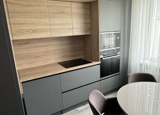 Продаю 3-ком. квартиру, 65.2 м2, Братск, Олимпийская улица, 5