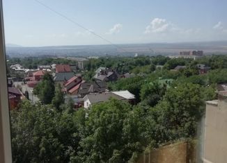 Продам 2-комнатную квартиру, 51.6 м2, Ессентуки, Баррикадная улица, 2