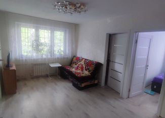 Продажа 3-комнатной квартиры, 50 м2, Нижний Новгород, улица Старых Производственников, 4, улица Старых Производственников