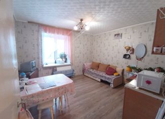 Продам комнату, 42 м2, Лысьва, улица Смышляева, 38