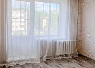 Комната в аренду, 51 м2, Карпинск, Пролетарская улица, 69