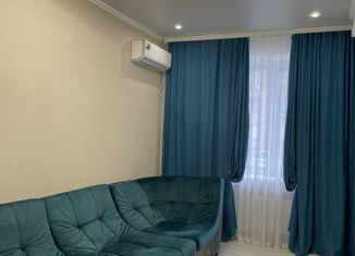 Продается 2-комнатная квартира, 60 м2, Ставропольский край, Железноводская улица, 72к1