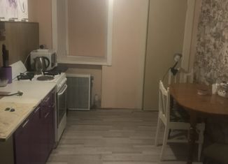 Аренда 2-ком. квартиры, 50 м2, поселок городского типа Приамурский, Амурская улица, 12