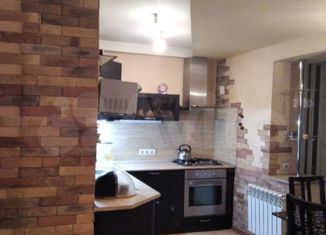 Продаю 3-ком. квартиру, 58 м2, Ижевск, улица 40 лет Победы, 90, жилой район Аэропорт