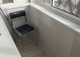 Продается 2-ком. квартира, 43.9 м2, Екатеринбург, улица Фурманова, 61, метро Чкаловская