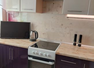 Продам 2-комнатную квартиру, 46 м2, Нижний Новгород, улица Коммуны, 16, улица Коммуны