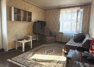Продается однокомнатная квартира, 30.7 м2, Таганрог, улица Мичурина, 5