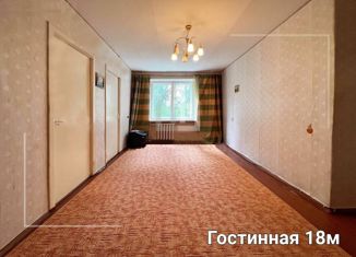 Продается 4-комнатная квартира, 61.4 м2, Ленинградская область, улица Хохлова, 15