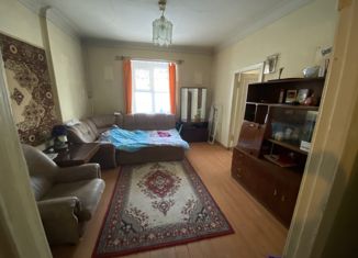 Продажа 2-комнатной квартиры, 43.1 м2, Березники, улица Челюскинцев, 17