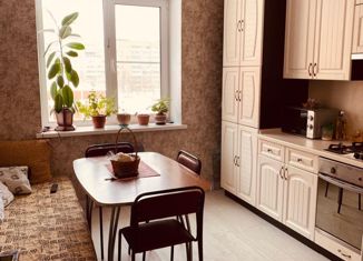 3-комнатная квартира на продажу, 73.2 м2, Александров, улица Жулёва, 1к1, ЖК Солнечная долина