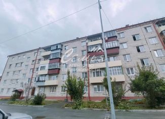 Продаю четырехкомнатную квартиру, 63 м2, Заводоуковск, Вокзальная улица, 45