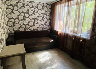 Продается двухкомнатная квартира, 24 м2, Балаково, улица Комарова, 146