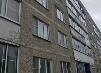 Продается 2-ком. квартира, 52 м2, посёлок ЛМС, микрорайон Центральный, 33