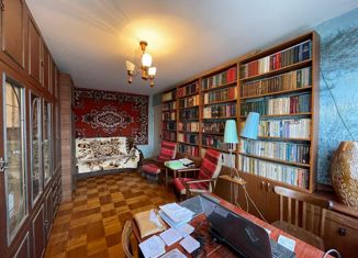 Продаю 2-ком. квартиру, 44 м2, Волгореченск, улица Зеленова, 5