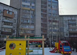 Продам 3-ком. квартиру, 97.3 м2, Уссурийск, улица Пархоменко, 3А